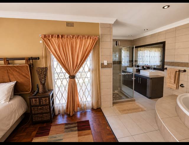 3 BEDROOM HOUSE FOR SALE IN THREE RIVERS PROPER